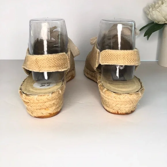 STUART WEITZMAN Canvas Gold Studded Slingback Tan Espadrille Wedge Luxury VTG - Picture 10 of 14